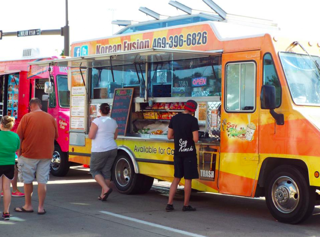 3 MustHave Food Truck Revenue Sources