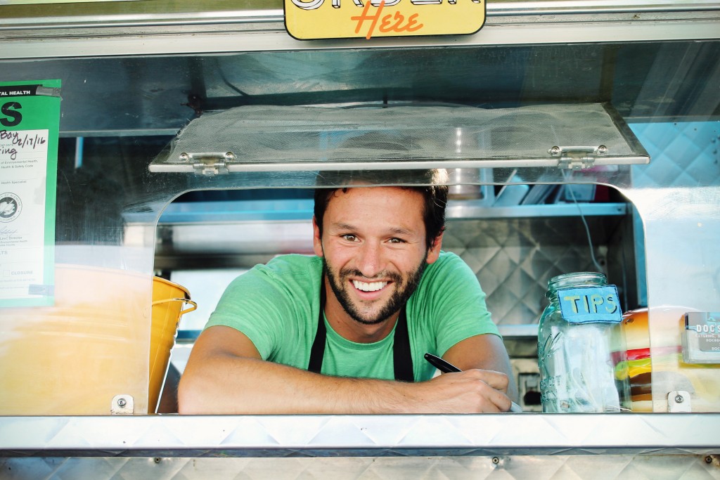 Why Food Truck Entrepreneurs Need To Change Up Menu Strategies